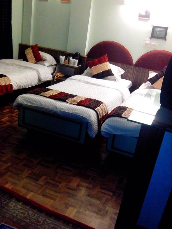 Hotel Mohit Дарджилинг Екстериор снимка