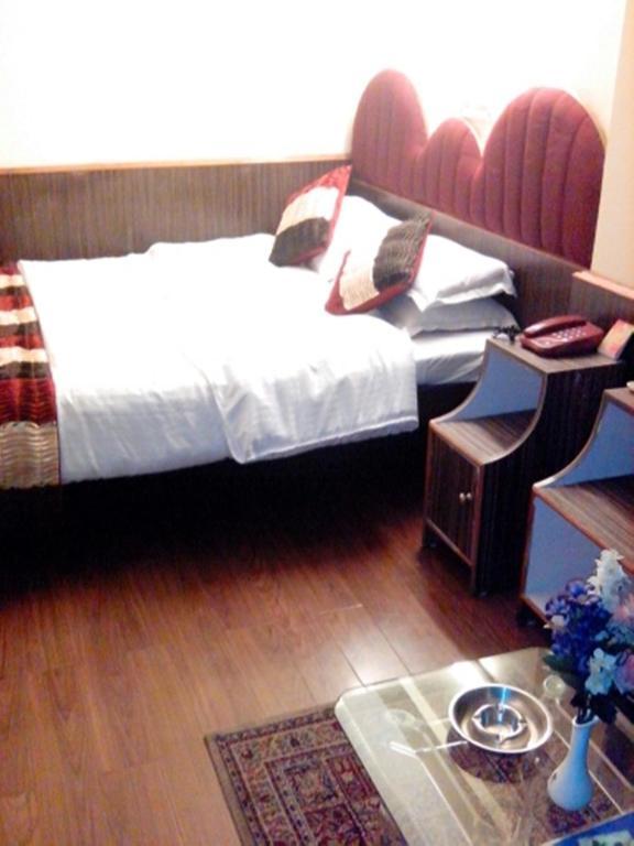 Hotel Mohit Дарджилинг Екстериор снимка